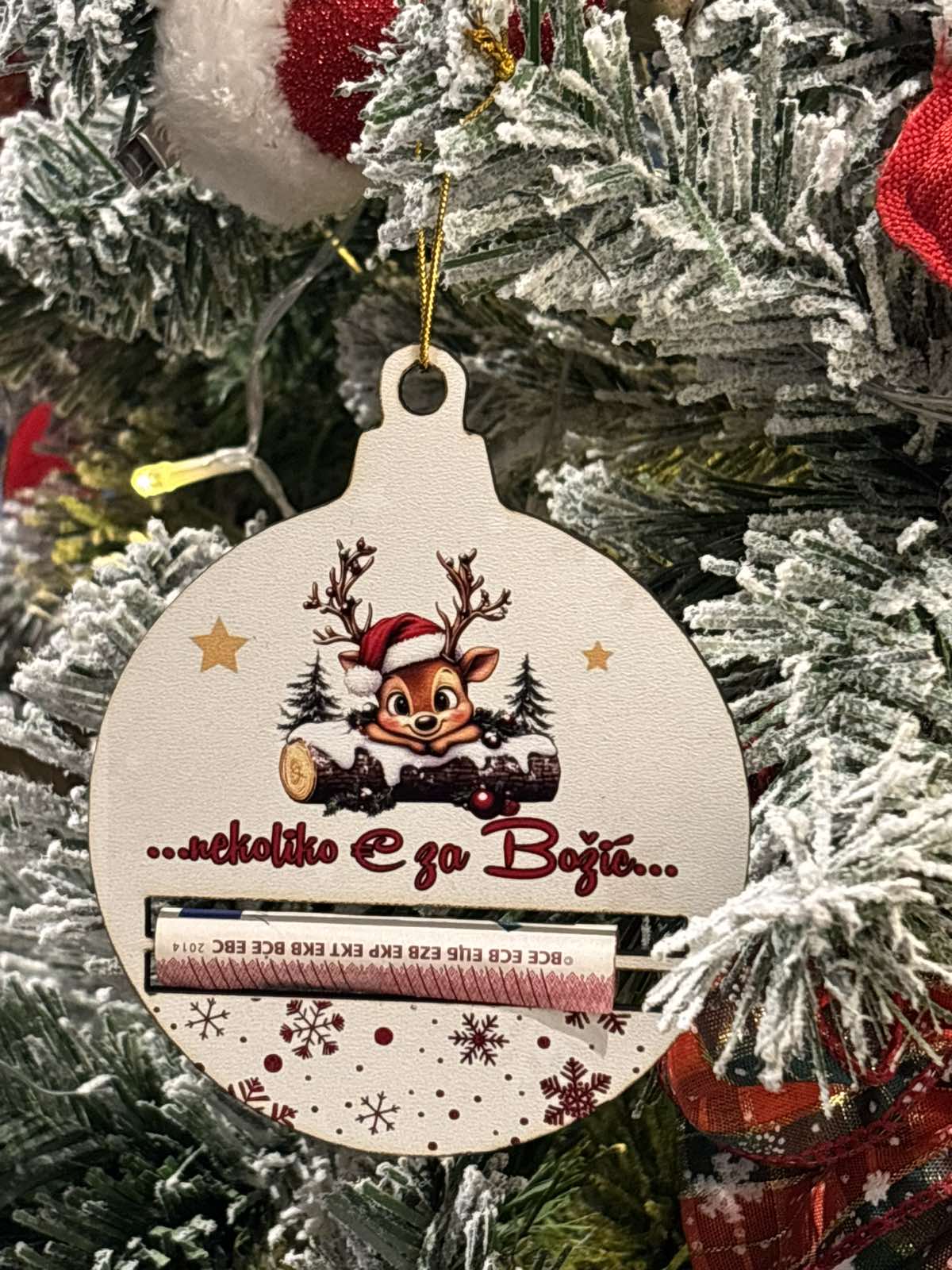 Božićna kuglica za novac 2- Savršena kao mali poklon ili ukras koji privlači prosperitet u nadolazećoj godini.